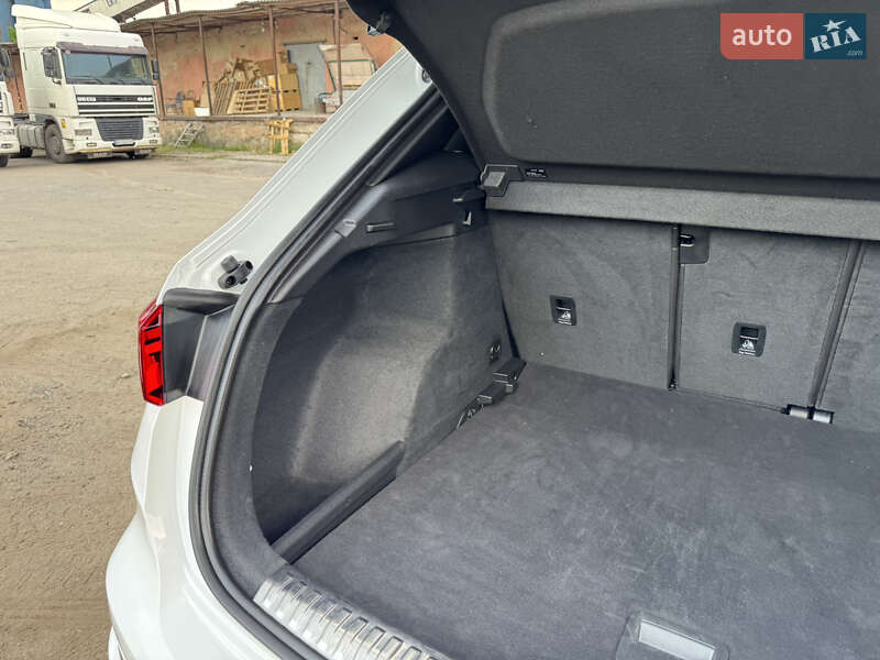 Внедорожник / Кроссовер Audi Q3 2021 в Одессе