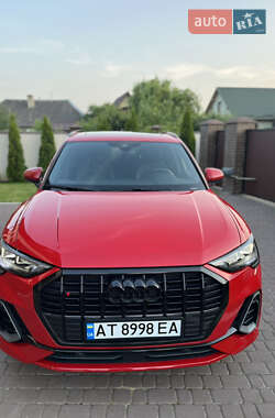 Позашляховик / Кросовер Audi Q3 2021 в Івано-Франківську