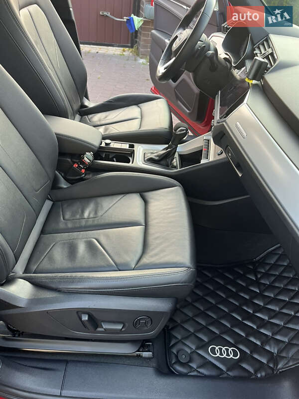 Позашляховик / Кросовер Audi Q3 2021 в Івано-Франківську