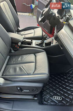 Внедорожник / Кроссовер Audi Q3 2021 в 