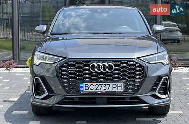 Внедорожник / Кроссовер Audi Q3 2020 в 