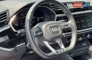Внедорожник / Кроссовер Audi Q3 2020 в 