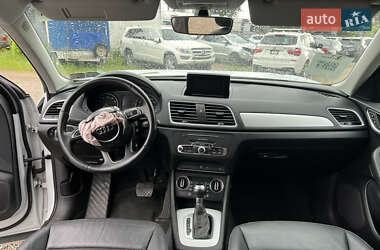 Внедорожник / Кроссовер Audi Q3 2017 в 