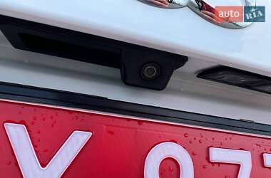 Внедорожник / Кроссовер Audi Q3 2020 в 
