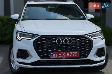 Внедорожник / Кроссовер Audi Q3 2020 в 