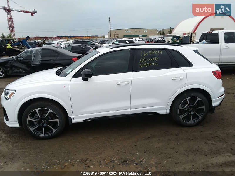 Внедорожник / Кроссовер Audi Q3 2021 в Одессе