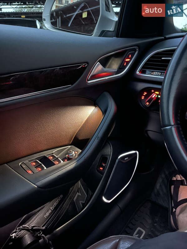 Внедорожник / Кроссовер Audi Q3 2016 в Одессе