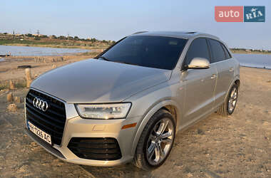 Внедорожник / Кроссовер Audi Q3 2016 в 