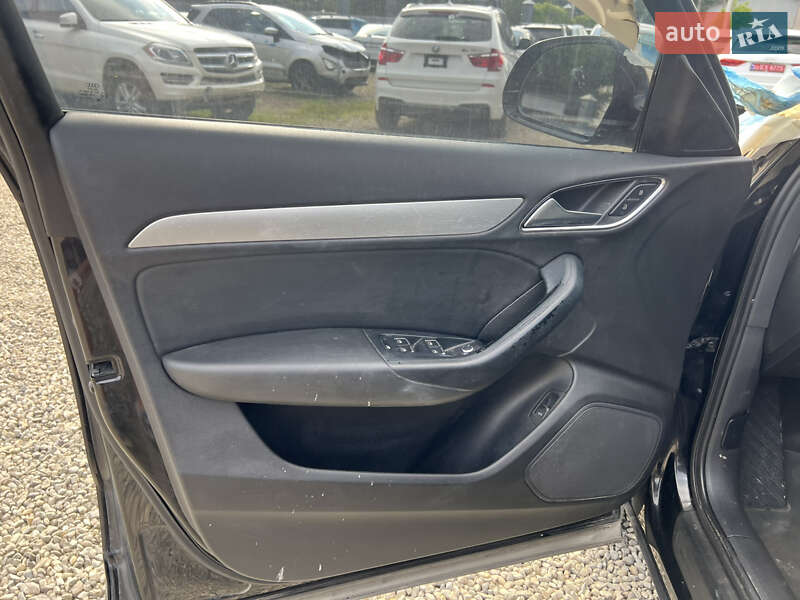 Позашляховик / Кросовер Audi Q3 2015 в Стрию