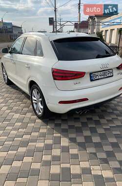 Внедорожник / Кроссовер Audi Q3 2012 в 