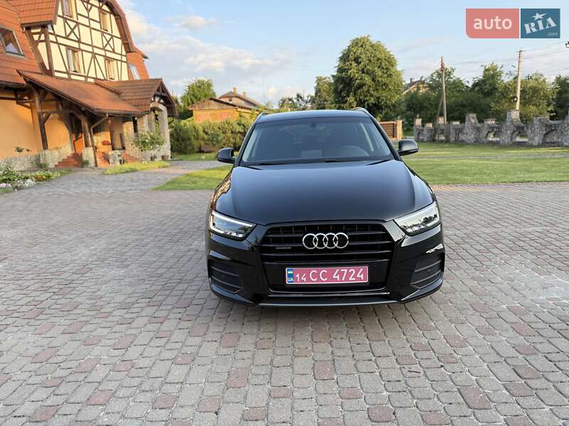 Внедорожник / Кроссовер Audi Q3 2016 в Калуше