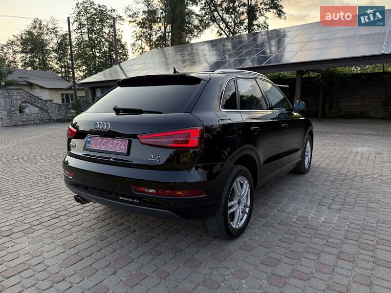 Внедорожник / Кроссовер Audi Q3 2016 в Калуше