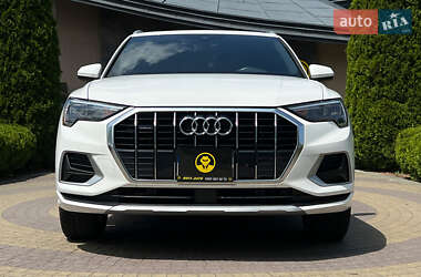 Внедорожник / Кроссовер Audi Q3 2019 в 