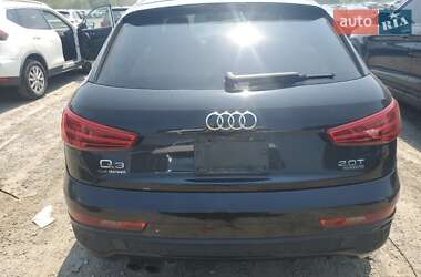 Внедорожник / Кроссовер Audi Q3 2016 в 