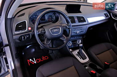 Внедорожник / Кроссовер Audi Q3 2015 в 