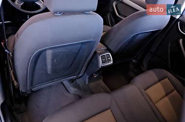 Внедорожник / Кроссовер Audi Q3 2015 в 