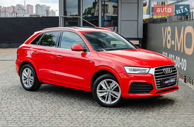 Внедорожник / Кроссовер Audi Q3 2017 в Киеве