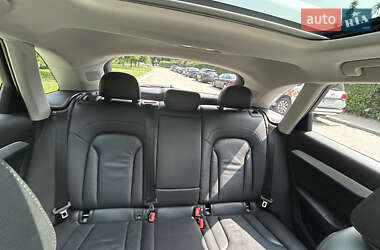 Внедорожник / Кроссовер Audi Q3 2015 в 