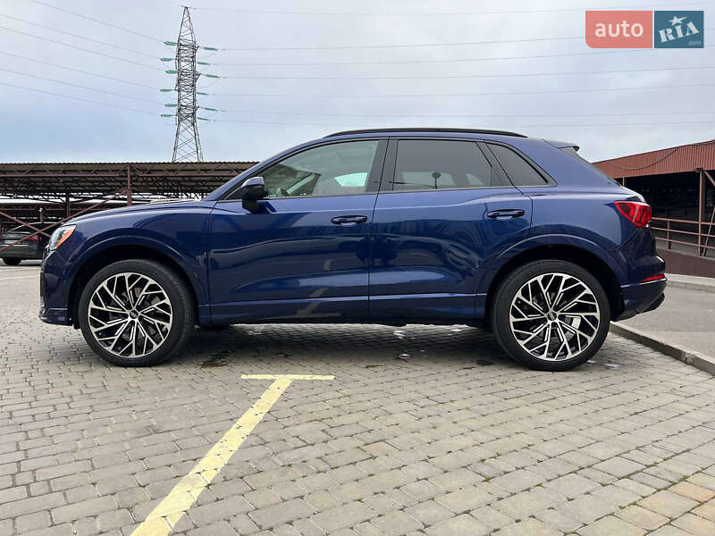 Внедорожник / Кроссовер Audi Q3 2020 в Одессе