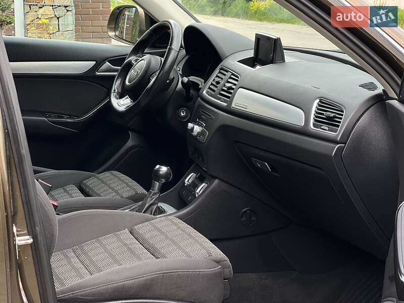 Внедорожник / Кроссовер Audi Q3 2012 в Львове фото 20 Внедорожник / Кроссовер Audi Q3 2012 в Львове