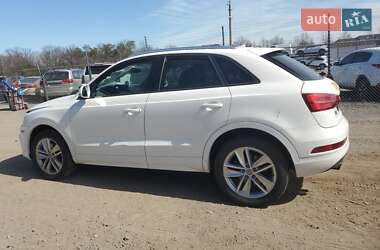 Внедорожник / Кроссовер Audi Q3 2017 в 