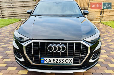 Внедорожник / Кроссовер Audi Q3 2021 в Киеве