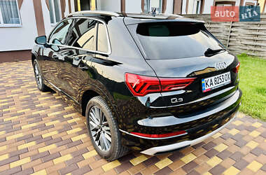 Внедорожник / Кроссовер Audi Q3 2021 в 