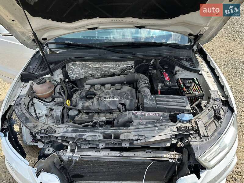 Внедорожник / Кроссовер Audi Q3 2017 в Стрые