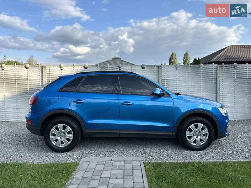 Позашляховик / Кросовер Audi Q3 2016 в Дніпрі