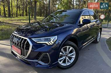Внедорожник / Кроссовер Audi Q3 2021 в Новояворовске