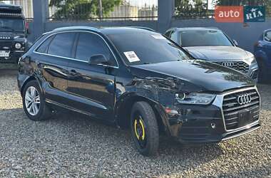 Внедорожник / Кроссовер Audi Q3 2016 в 