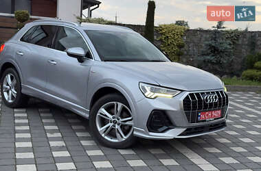 Внедорожник / Кроссовер Audi Q3 2019 в 