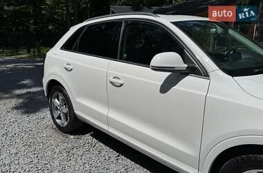 Внедорожник / Кроссовер Audi Q3 2015 в 