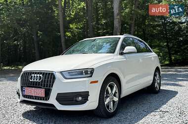 Внедорожник / Кроссовер Audi Q3 2015 в 