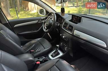 Внедорожник / Кроссовер Audi Q3 2015 в 