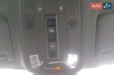 Внедорожник / Кроссовер Audi Q3 2019 в 