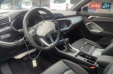 Внедорожник / Кроссовер Audi Q3 2019 в 