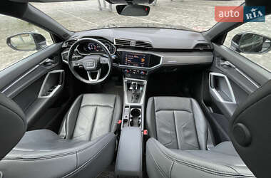 Внедорожник / Кроссовер Audi Q3 2021 в 