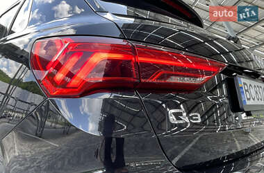 Внедорожник / Кроссовер Audi Q3 2021 в 