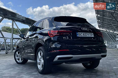 Внедорожник / Кроссовер Audi Q3 2021 в 