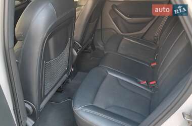Внедорожник / Кроссовер Audi Q3 2012 в 