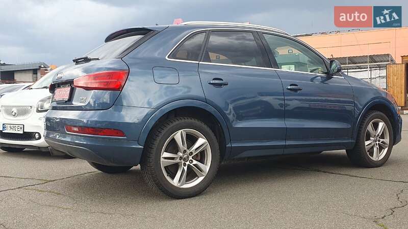 Внедорожник / Кроссовер Audi Q3 2016 в Киеве
