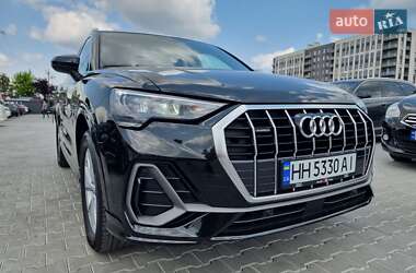 Внедорожник / Кроссовер Audi Q3 2021 в 