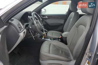 Внедорожник / Кроссовер Audi Q3 2015 в 