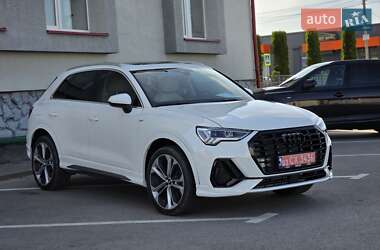 Внедорожник / Кроссовер Audi Q3 2019 в 