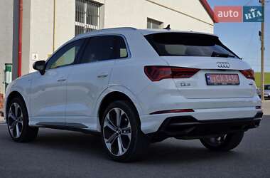 Внедорожник / Кроссовер Audi Q3 2019 в 