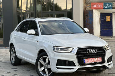 Внедорожник / Кроссовер Audi Q3 2015 в 