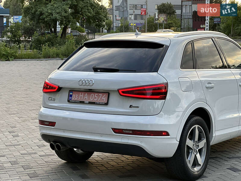 Внедорожник / Кроссовер Audi Q3 2015 в Ровно