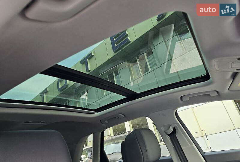 Внедорожник / Кроссовер Audi Q3 2021 в Киеве