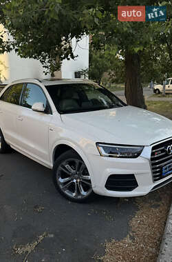 Внедорожник / Кроссовер Audi Q3 2018 в Киеве